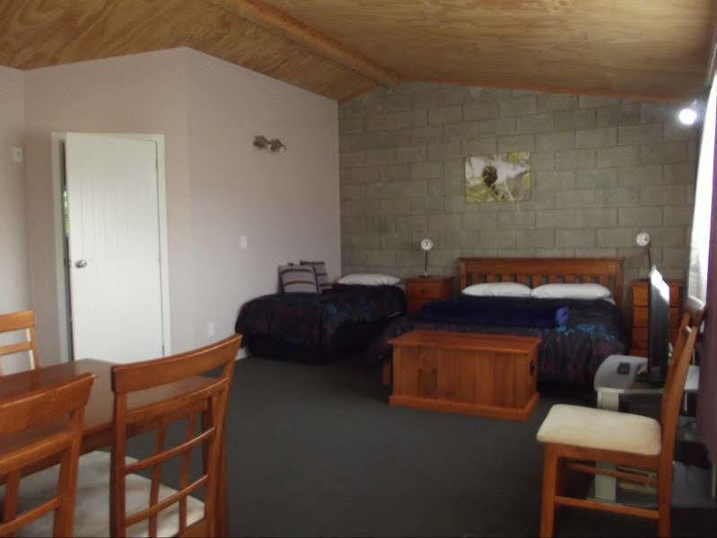 科罗曼德修道院庭汽车旅馆 Coromandel 外观 照片