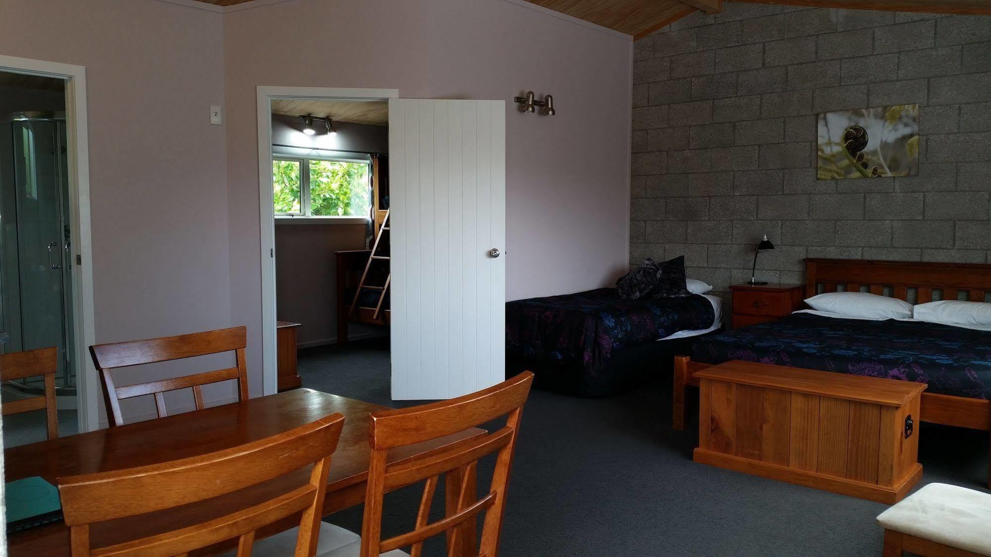 科罗曼德修道院庭汽车旅馆 Coromandel 外观 照片